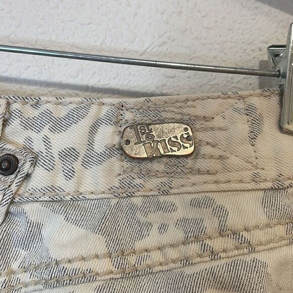 1st Kiss Womens Short Size 7 Button Pockets Unhem - Picture 6 of 10